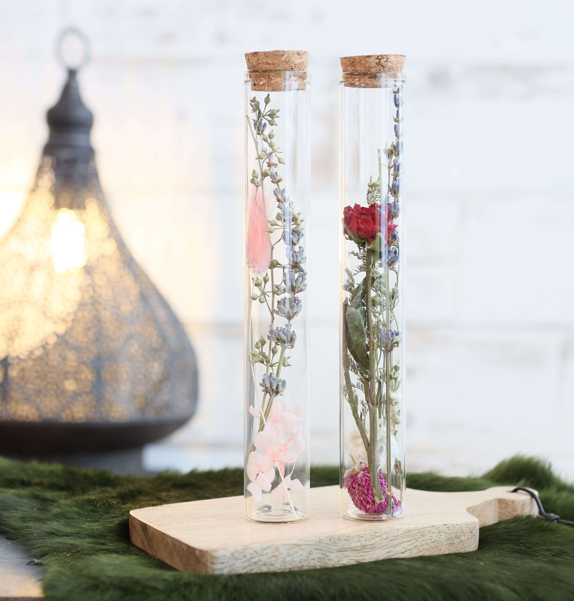 Glass tube with 2 different dried flowers Ø3cm - Packlinq
