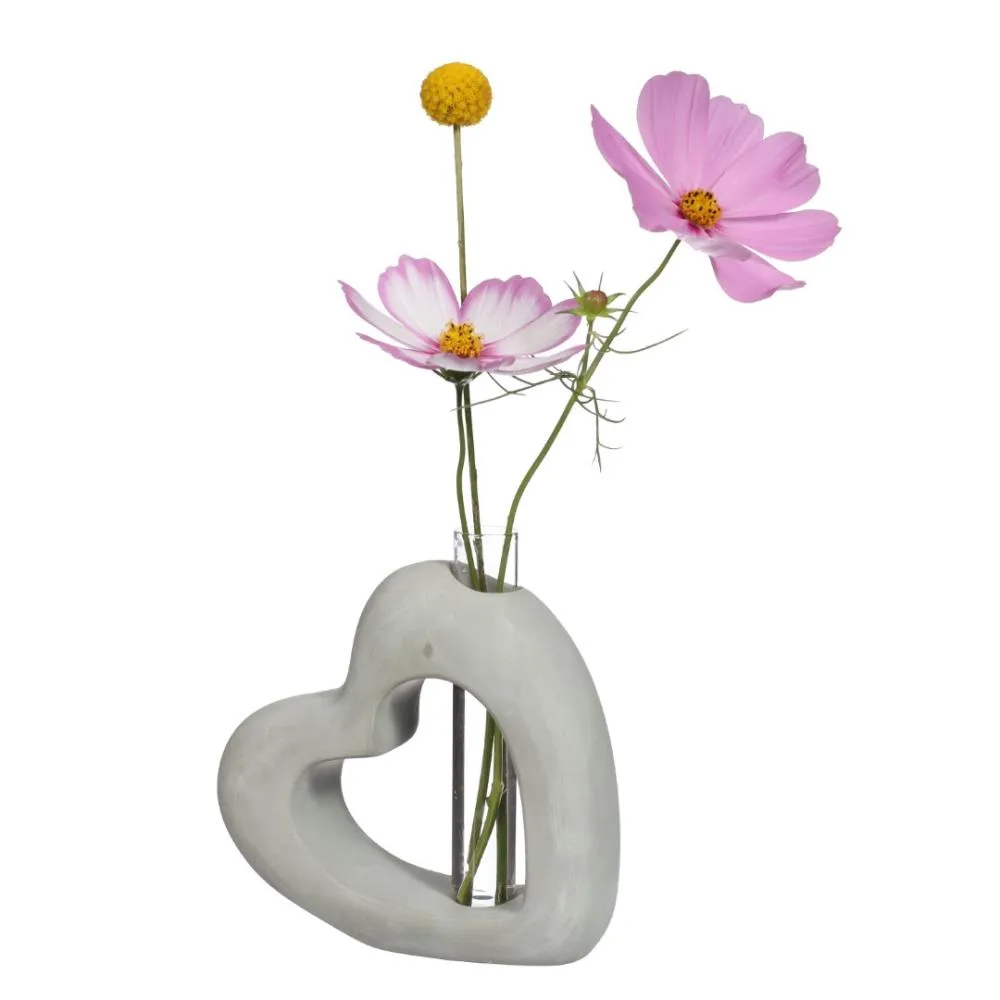 Cœur ouvert en ciment avec tube en verre L. 3,9 x l. 13 x H. 13,2 cm - 6 pièces
