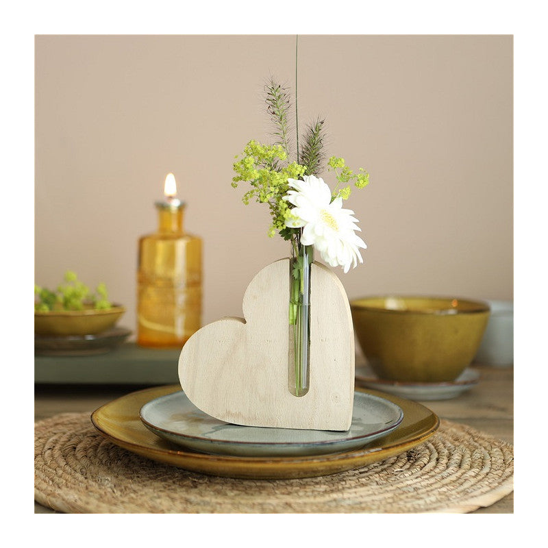 Cœur en bois avec tube 14 x 2,8 x H. 13 cm - 6 pièces