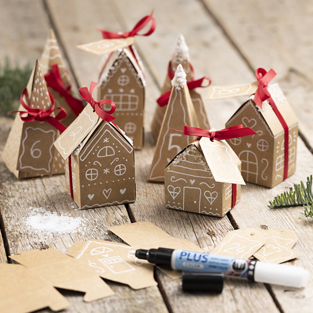 Maison et Arbre en cartons, H: 5,7-10 cm cm, 1 set