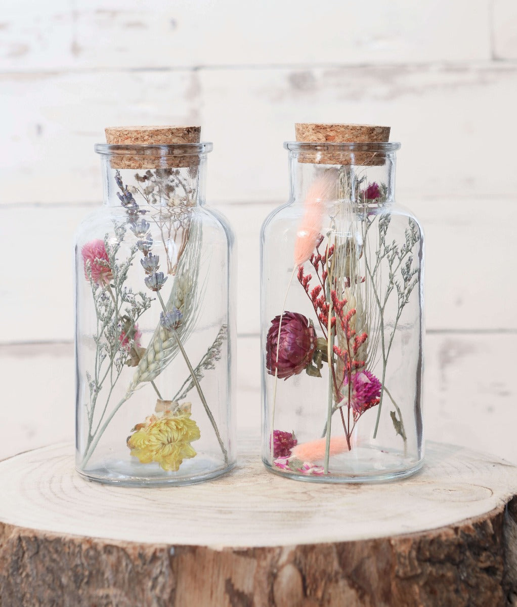 Glass medicine bottle with 2 different dried flowers Ø8cm - Packlinq