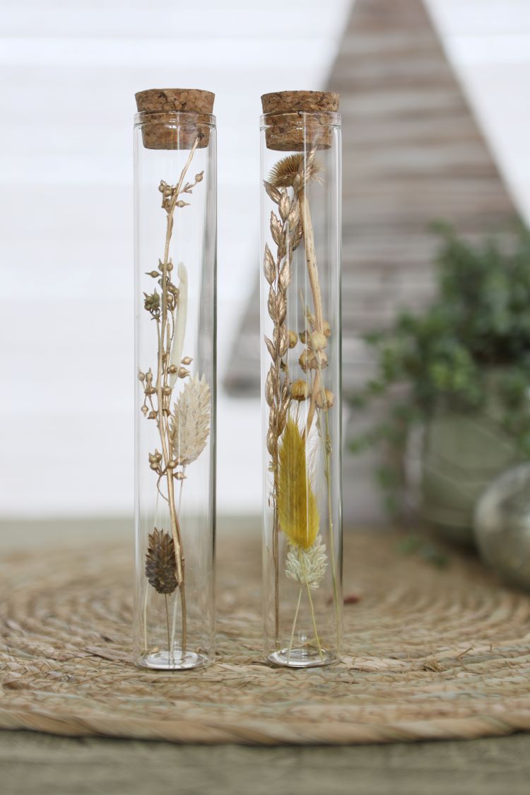Glass tube with several dried flowers natural 20cm high - Packlinq