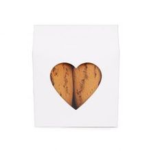 Boite Kraft Blanc Avec fenêtre en forme de cœur 105x44x133 mm - 25 pièces